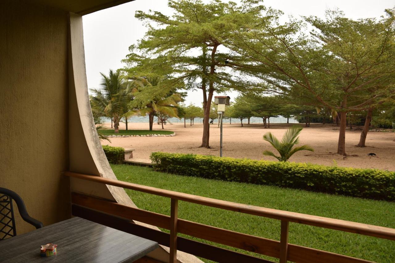 Hotel Club Du Lac Tanganyika Бужумбура Екстериор снимка