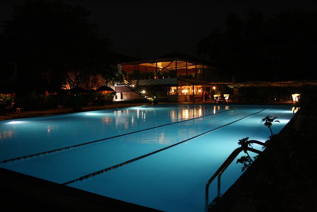 Hotel Club Du Lac Tanganyika Бужумбура Екстериор снимка