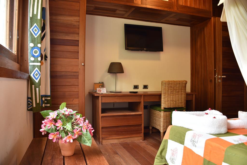 Hotel Club Du Lac Tanganyika Бужумбура Екстериор снимка