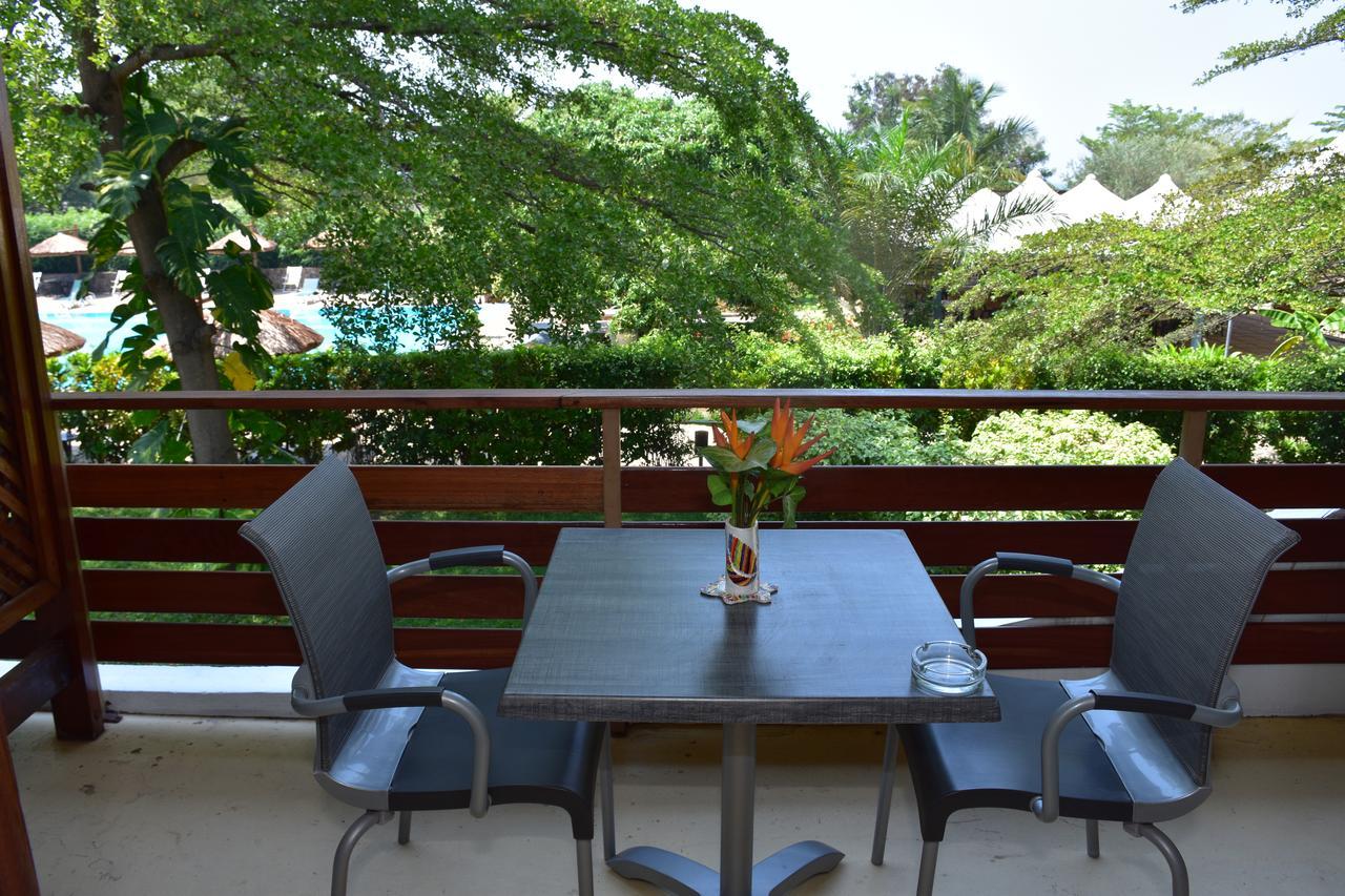 Hotel Club Du Lac Tanganyika Бужумбура Екстериор снимка