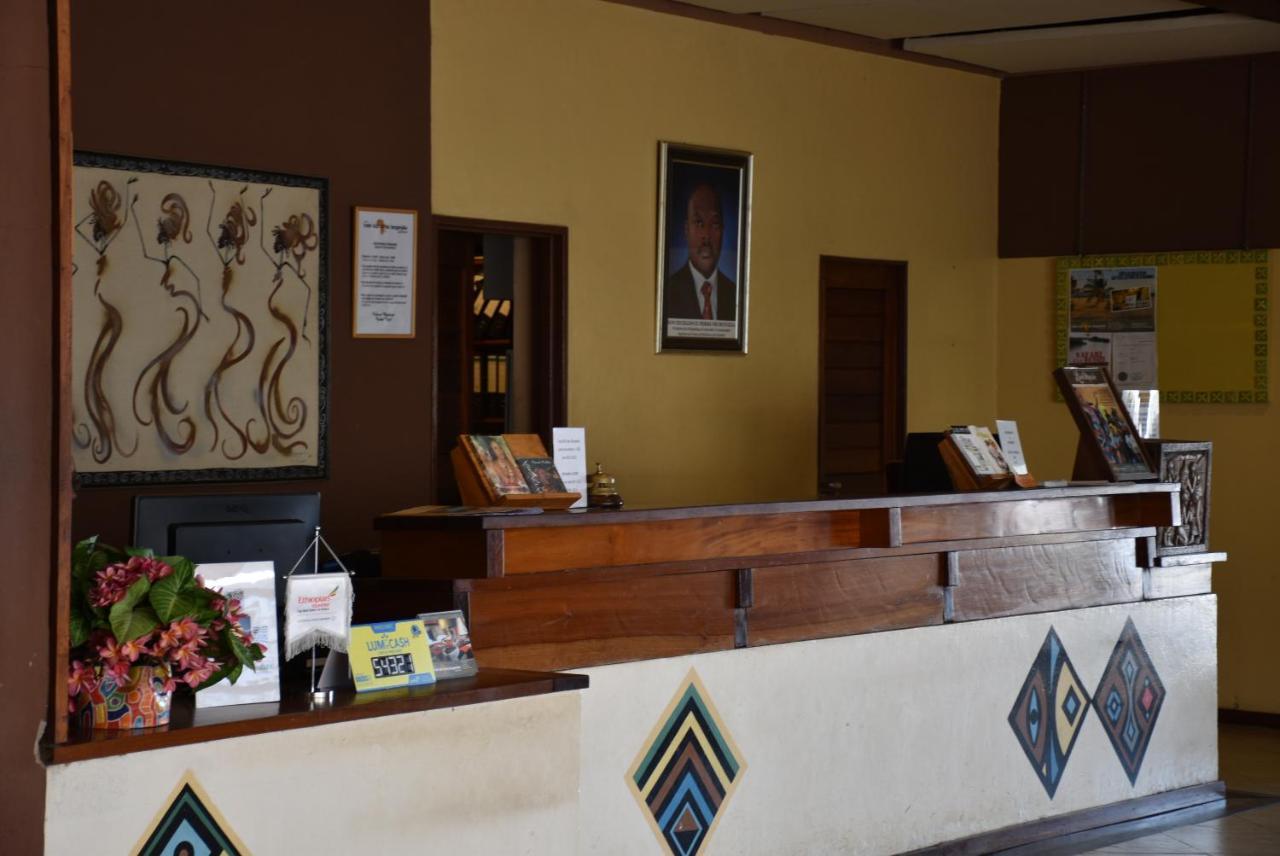 Hotel Club Du Lac Tanganyika Бужумбура Екстериор снимка