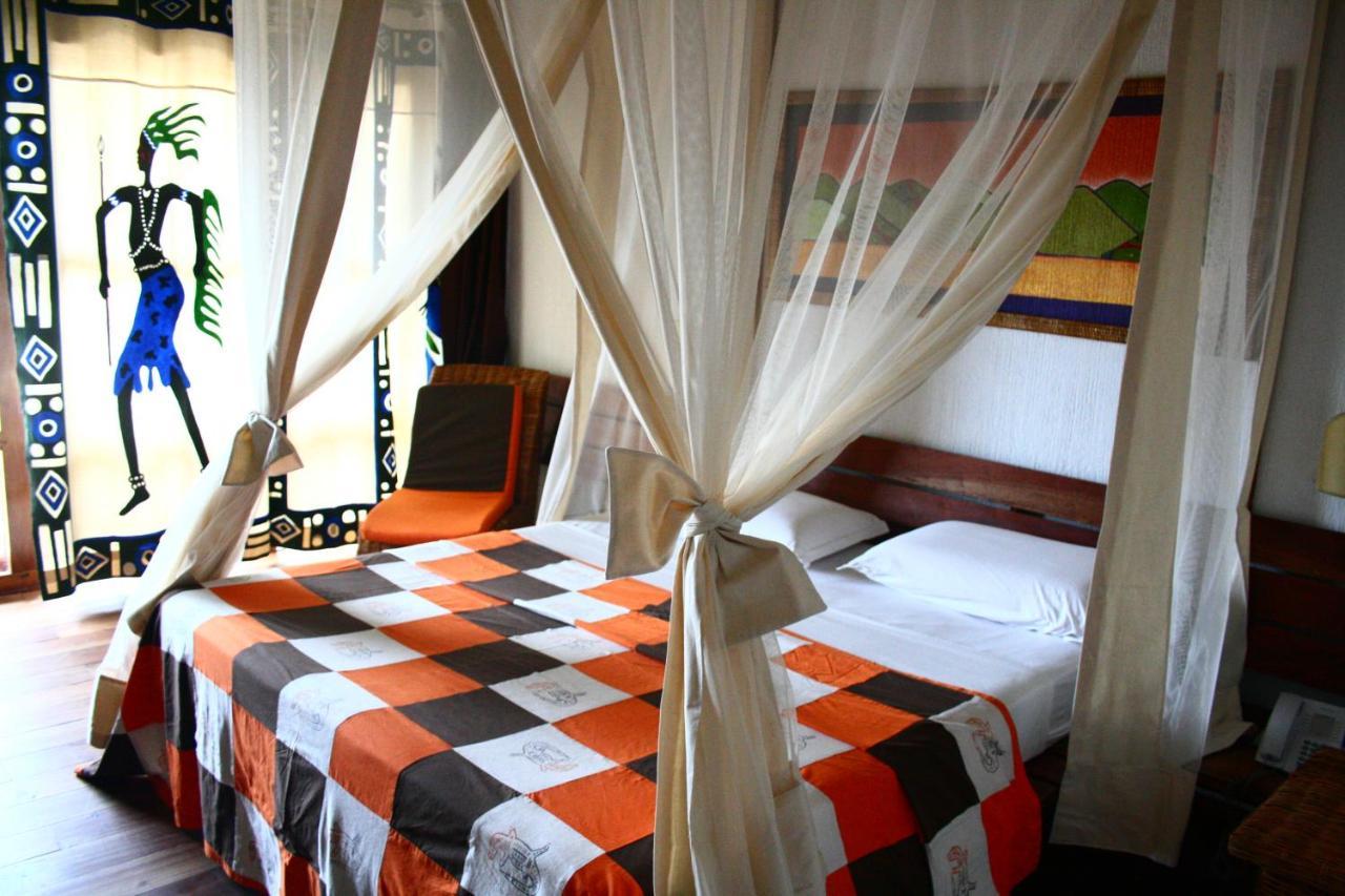 Hotel Club Du Lac Tanganyika Бужумбура Екстериор снимка